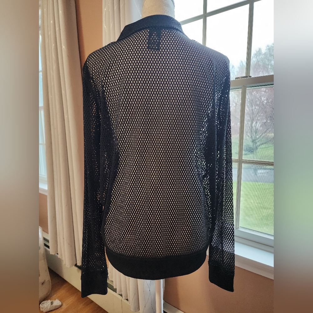 Victoria Secret Sports Top - Picture 3 of 4